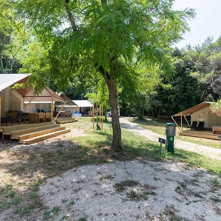 Istra Sunny Tent In Lanterna Premium 4* *