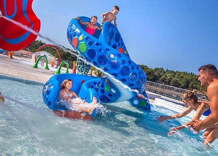 Istra Sunny Tent In Lanterna Premium 4* אוהל מפואר *
