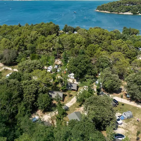 Luksuzni šator Istra Sunny Tent In Lanterna Premium 4* *
